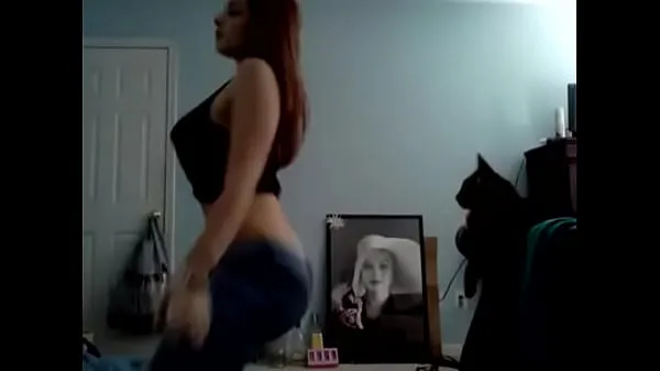 Visa Millie Acera Twerking my ass while playing with my pussy mina klipp