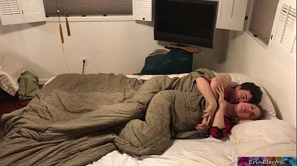 แสดง Stepmom shares bed with stepson - Erin Electra คลิปของฉัน