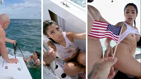 Tunjukkan BANGBROS - Cuban Hottie, Vanessa Sky, Gets Rescued At Sea By Jmac Klip saya