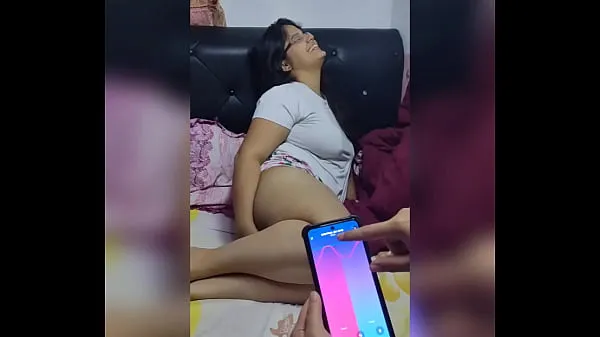 Show Playing with satisfyer doble joy my Clips