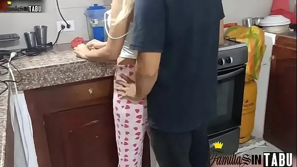 Hiển thị OMG! My stepsister really knows how to have an orgasm rough sex with my rich stepsister in the kitchen Clip của tôi