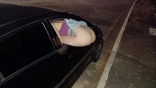 Tunjukkan Wife ass out for strangers to fuck her in public Klip saya