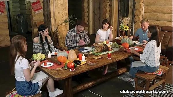 Laat Thanksgiving Dinner turns into Fucking Fiesta by ClubSweethearts mijn clips zien